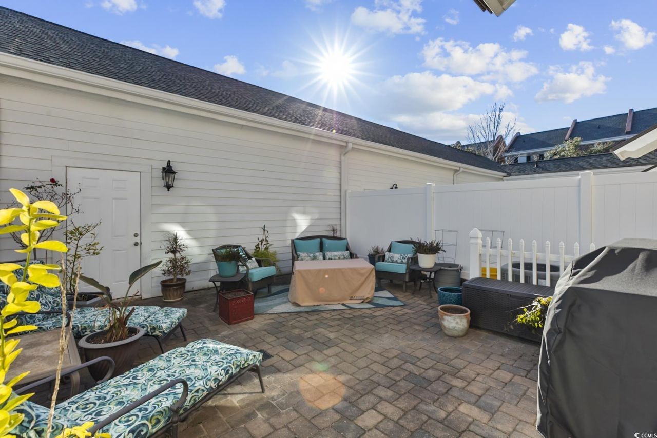 945 Rosencrans Ln. Photo 29