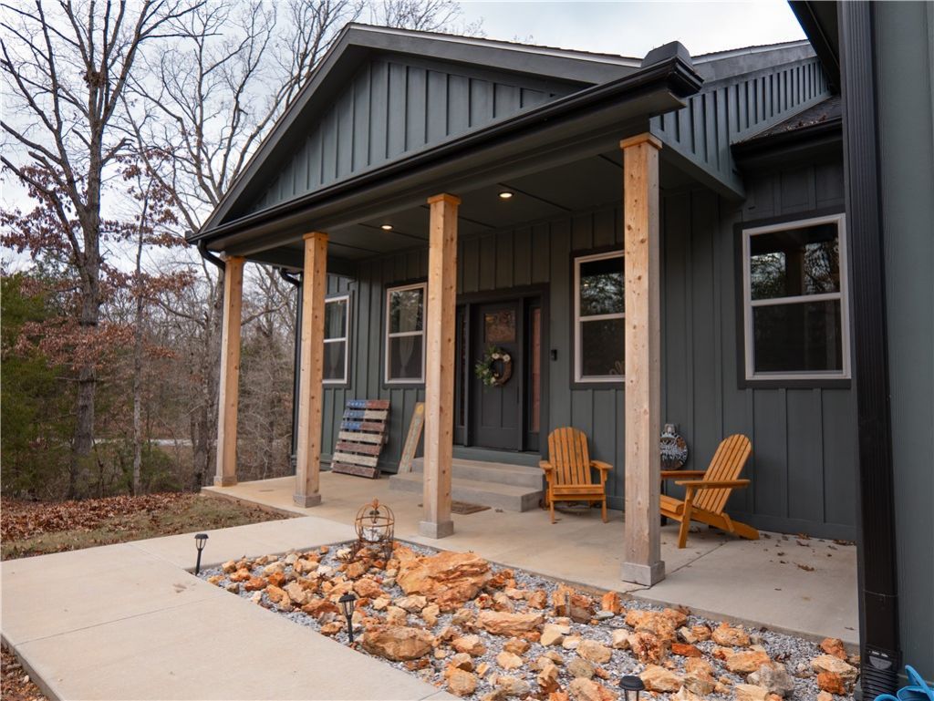 14201 Horse Shoe Drive, Lowell, AR 72745 Main Photo