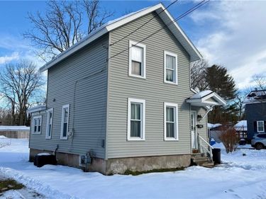 16 Candee Street, Phoenix, NY 13135