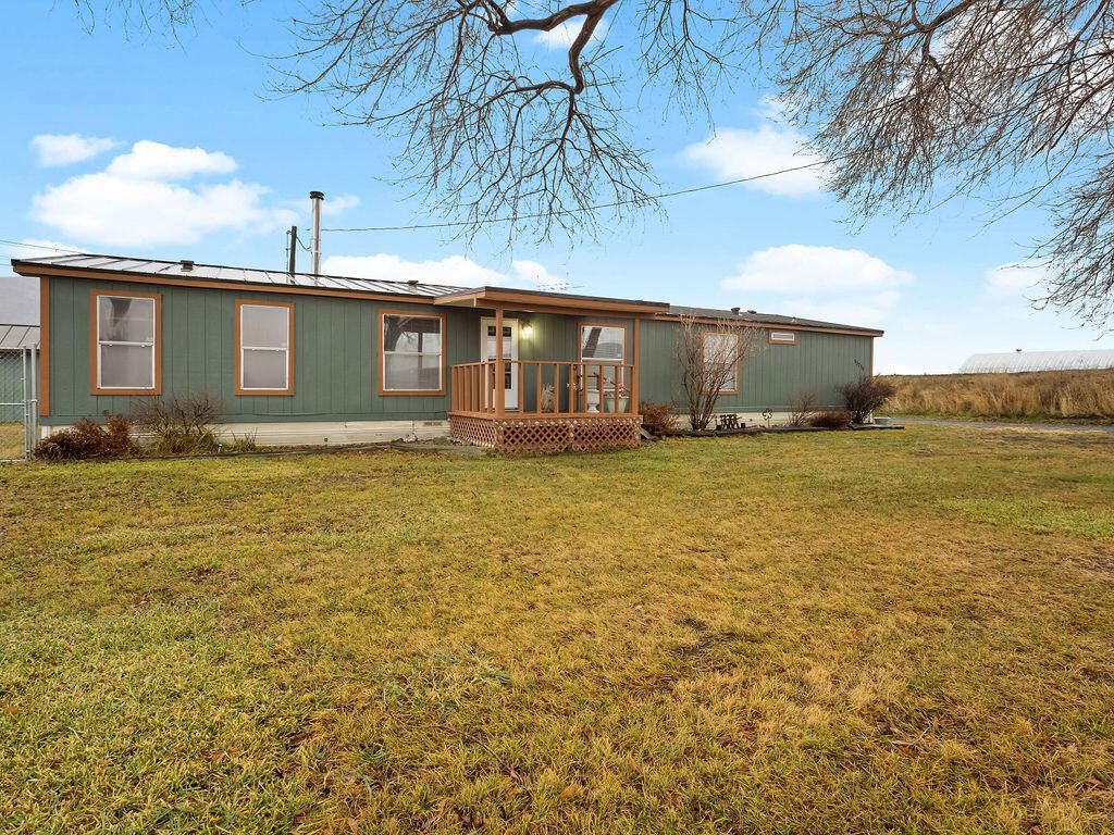 13779 Matney Road, Klamath Falls, OR 97603 Main Photo