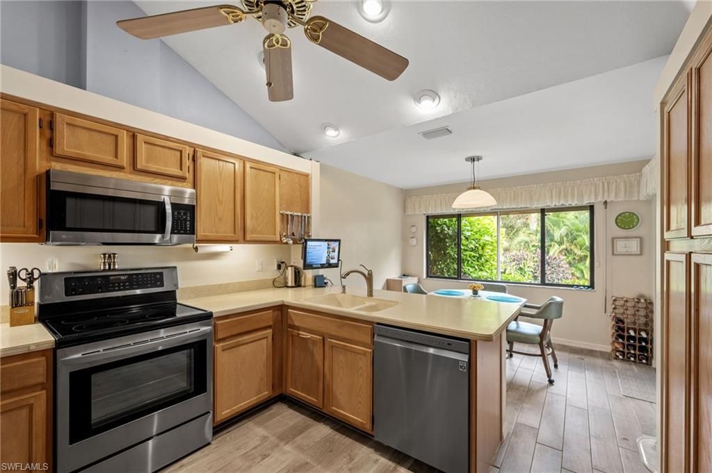 6106 Forest Villas Cir, Fort Myers, FL 33908 Photo