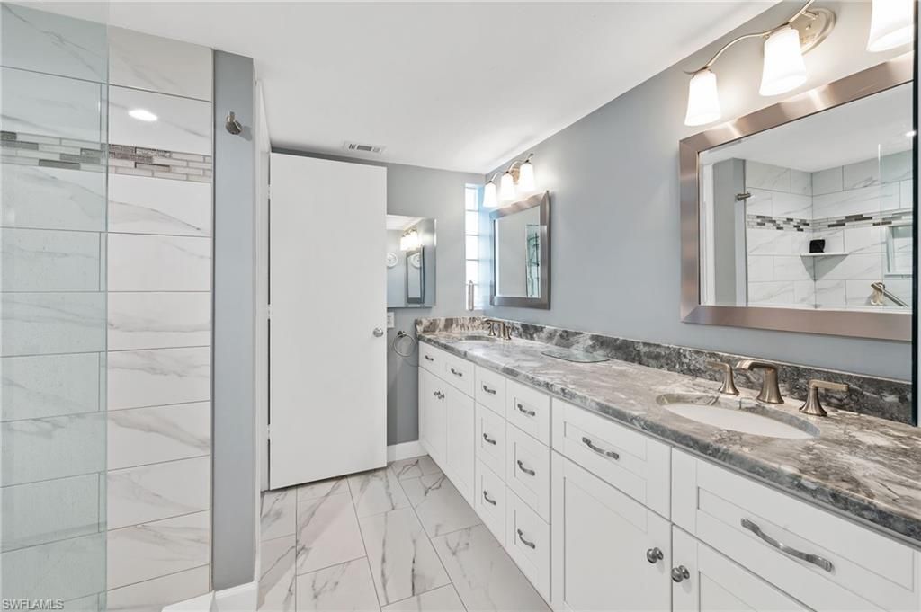6106 Forest Villas Cir, Fort Myers, FL 33908 Photo