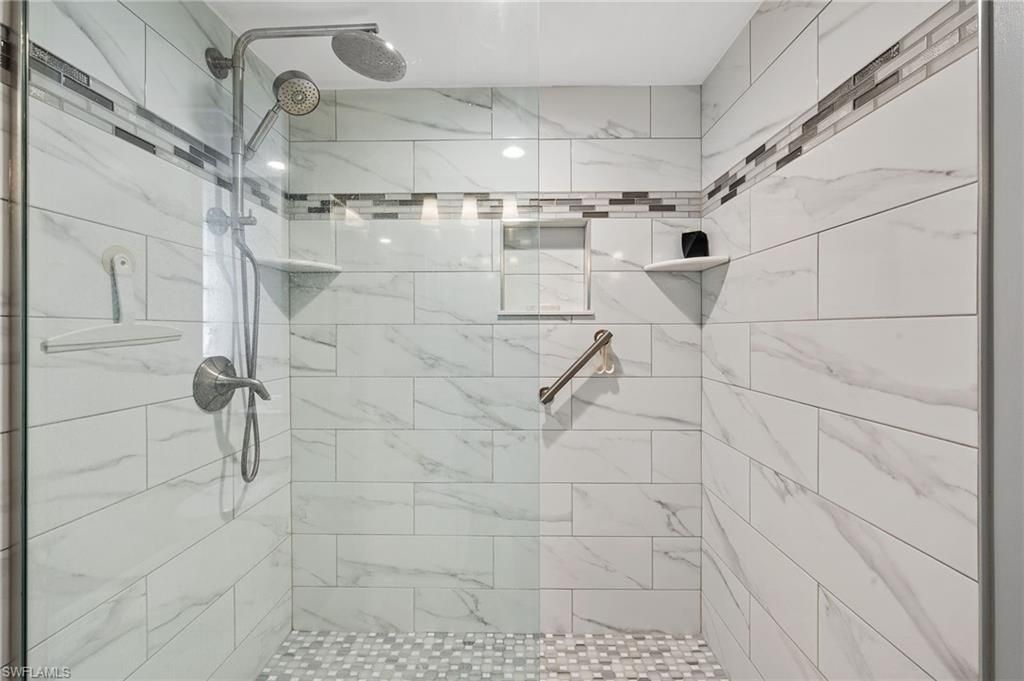 6106 Forest Villas Cir, Fort Myers, FL 33908 Photo