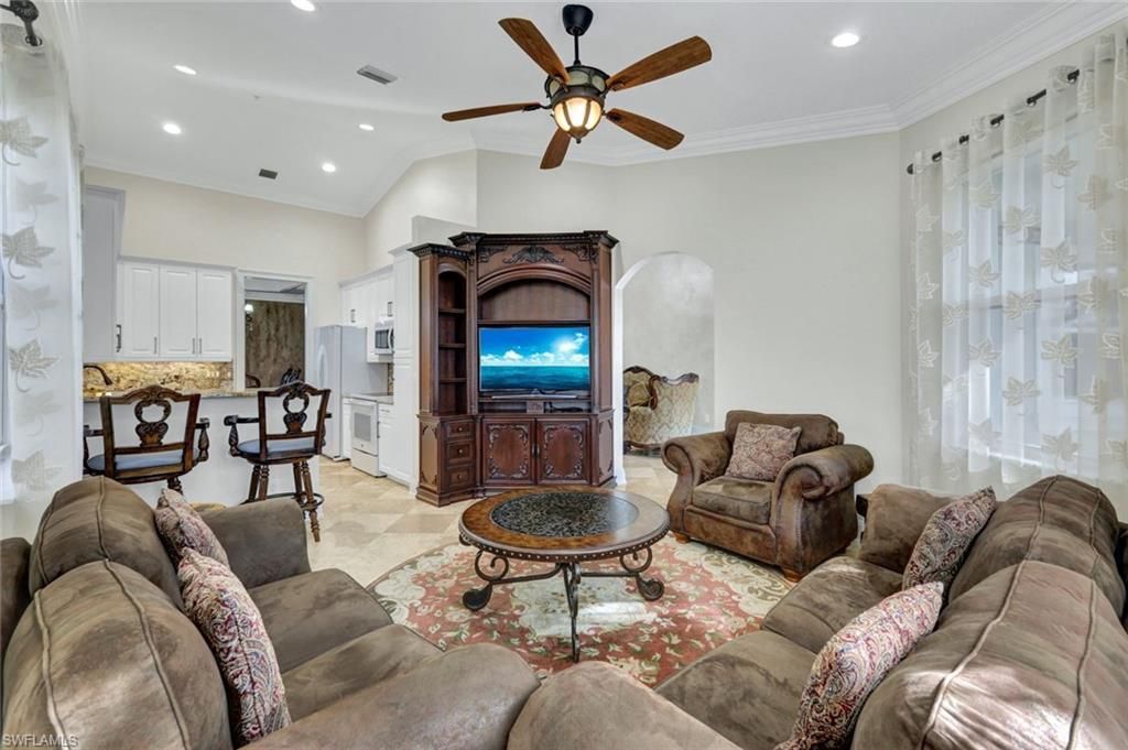 1345 Mariposa Cir, Unit 5204, Naples, FL 34105 Photo