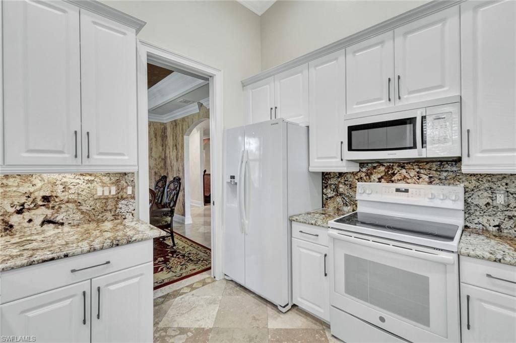 1345 Mariposa Cir, Unit 5204, Naples, FL 34105 Photo