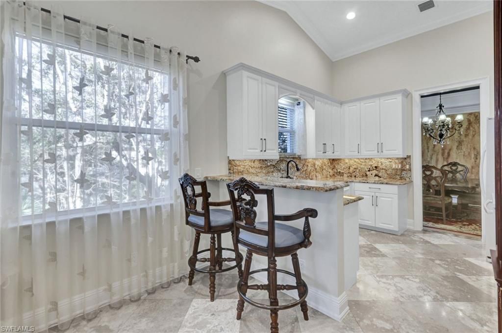 1345 Mariposa Cir, Unit 5204, Naples, FL 34105 Photo