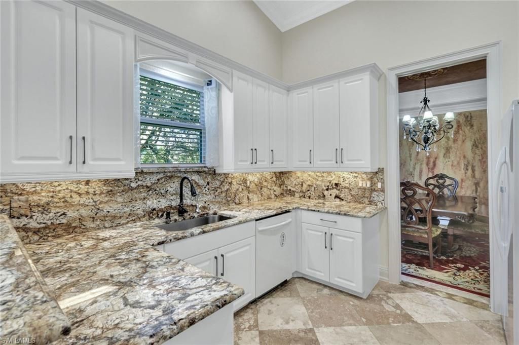 1345 Mariposa Cir, Unit 5204, Naples, FL 34105 Photo