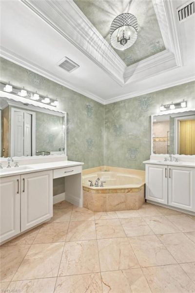 1345 Mariposa Cir, Unit 5204, Naples, FL 34105 Photo