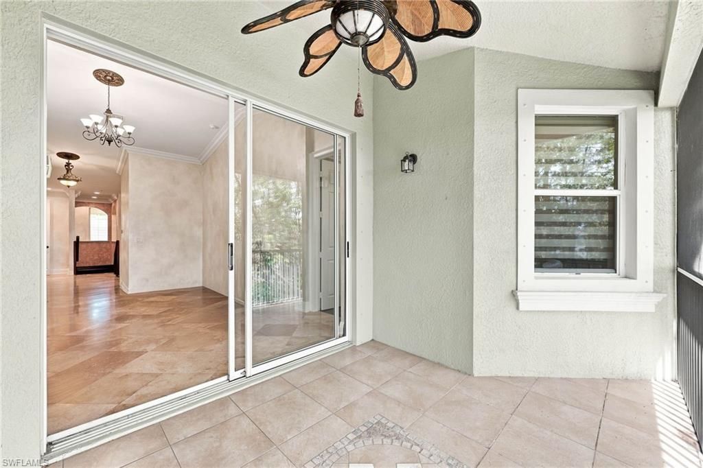 1345 Mariposa Cir, Unit 5204, Naples, FL 34105 Photo