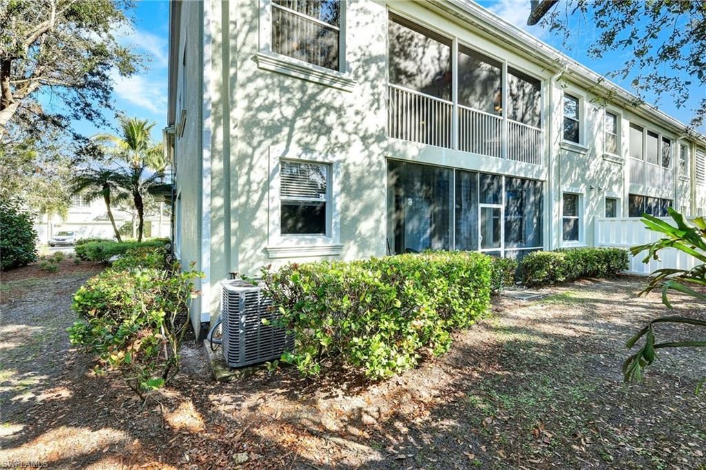 1345 Mariposa Cir, Unit 5204, Naples, FL 34105 Photo