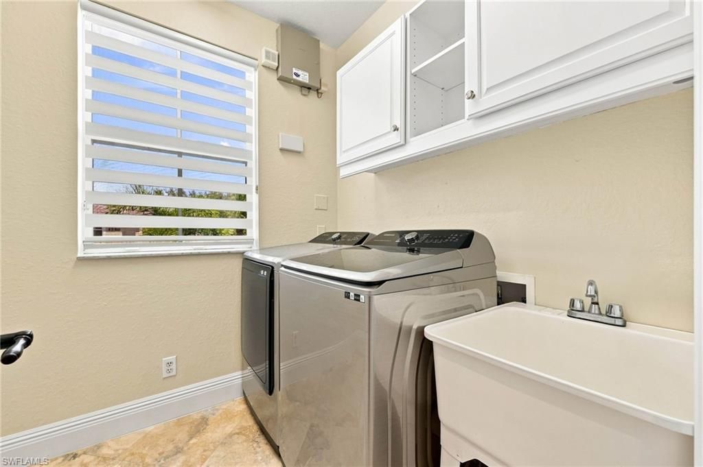 1345 Mariposa Cir, Unit 5204, Naples, FL 34105 Photo
