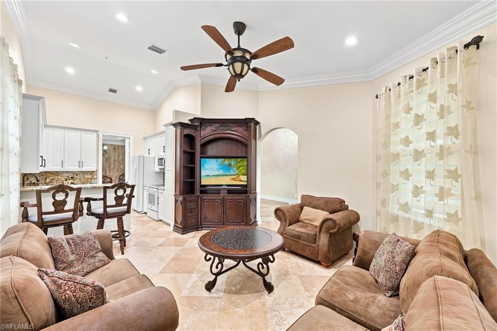 1345 Mariposa Cir, Unit 5204, Naples, FL 34105 Photo