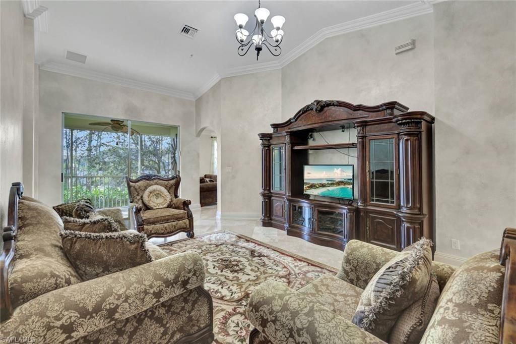1345 Mariposa Cir, Unit 5204, Naples, FL 34105 Photo