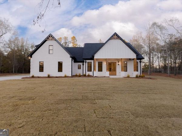 6975 Columbus Road, Lizella, GA 31052