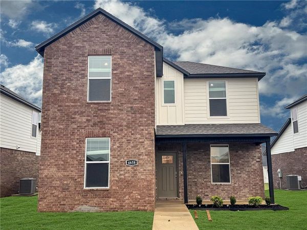 479 S Neon Avenue, Fayetteville, AR 72704