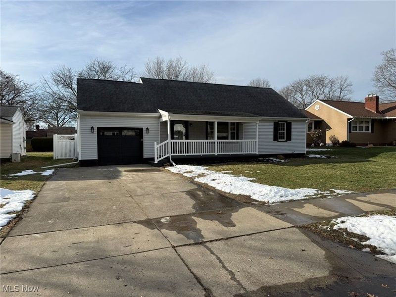 916 Oak Street NW, New Philadelphia, OH 44663 Photo 4