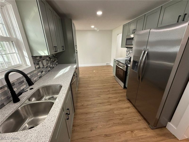 916 Oak Street NW, New Philadelphia, OH 44663 Photo 7