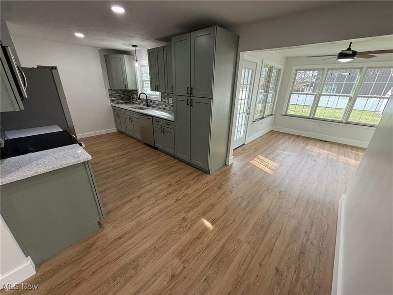 916 Oak Street NW, New Philadelphia, OH 44663 Photo 8