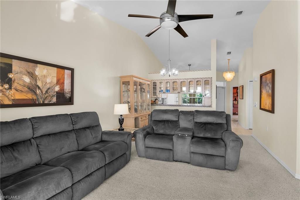 290 Newport Dr, Unit 107, Naples, FL 34114 Photo