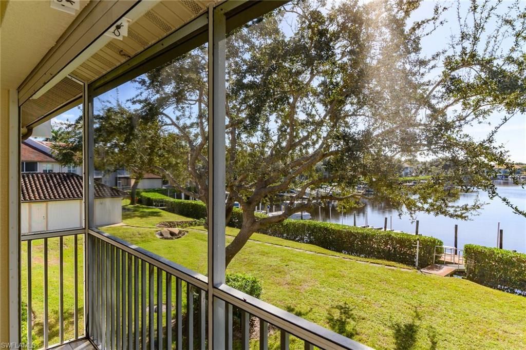 290 Newport Dr, Unit 107, Naples, FL 34114 Photo