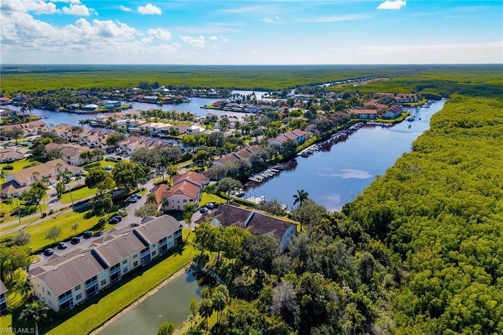 290 Newport Dr, Unit 107, Naples, FL 34114 Photo