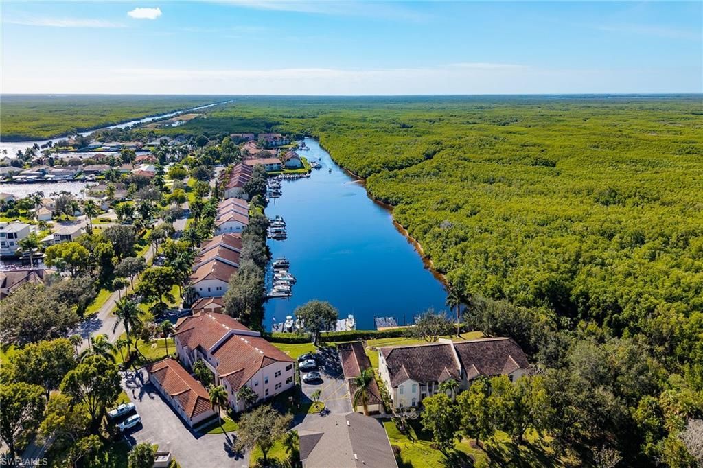 290 Newport Dr, Unit 107, Naples, FL 34114 Photo