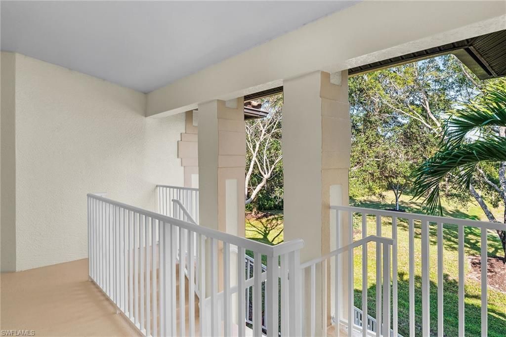 290 Newport Dr, Unit 107, Naples, FL 34114 Photo
