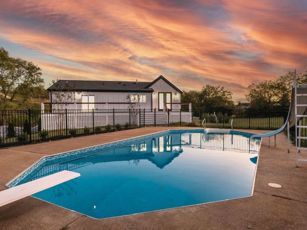 2752 Thompson Station Rd E, Thompsons Station, TN 37179