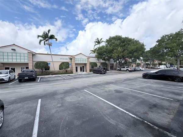 4851 W Hillsboro Boulevard, Unit 5A, Coconut Creek, FL 33073