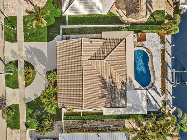 440 SE 8th Ave , Pompano Beach, FL 33060