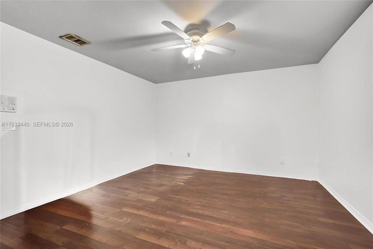 1046 Satinleaf St, Hollywood, FL 33019 Photo