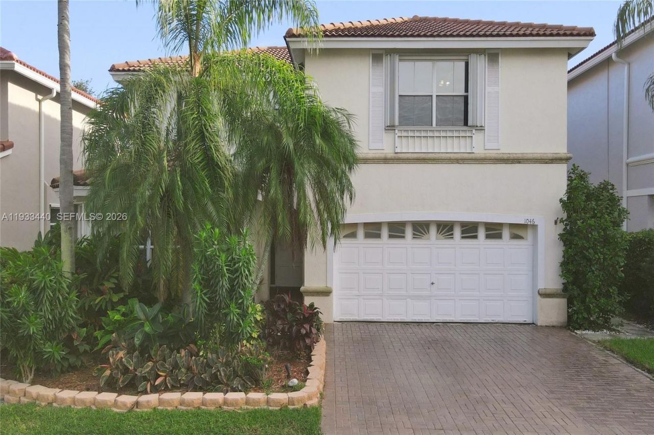 1046 Satinleaf St, Hollywood, FL 33019 Photo