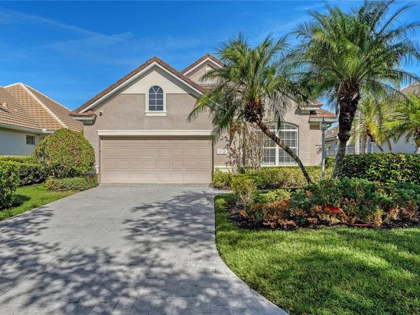 6519 OAKLAND HILLS DRIVE, LAKEWOOD RANCH, FL 34202