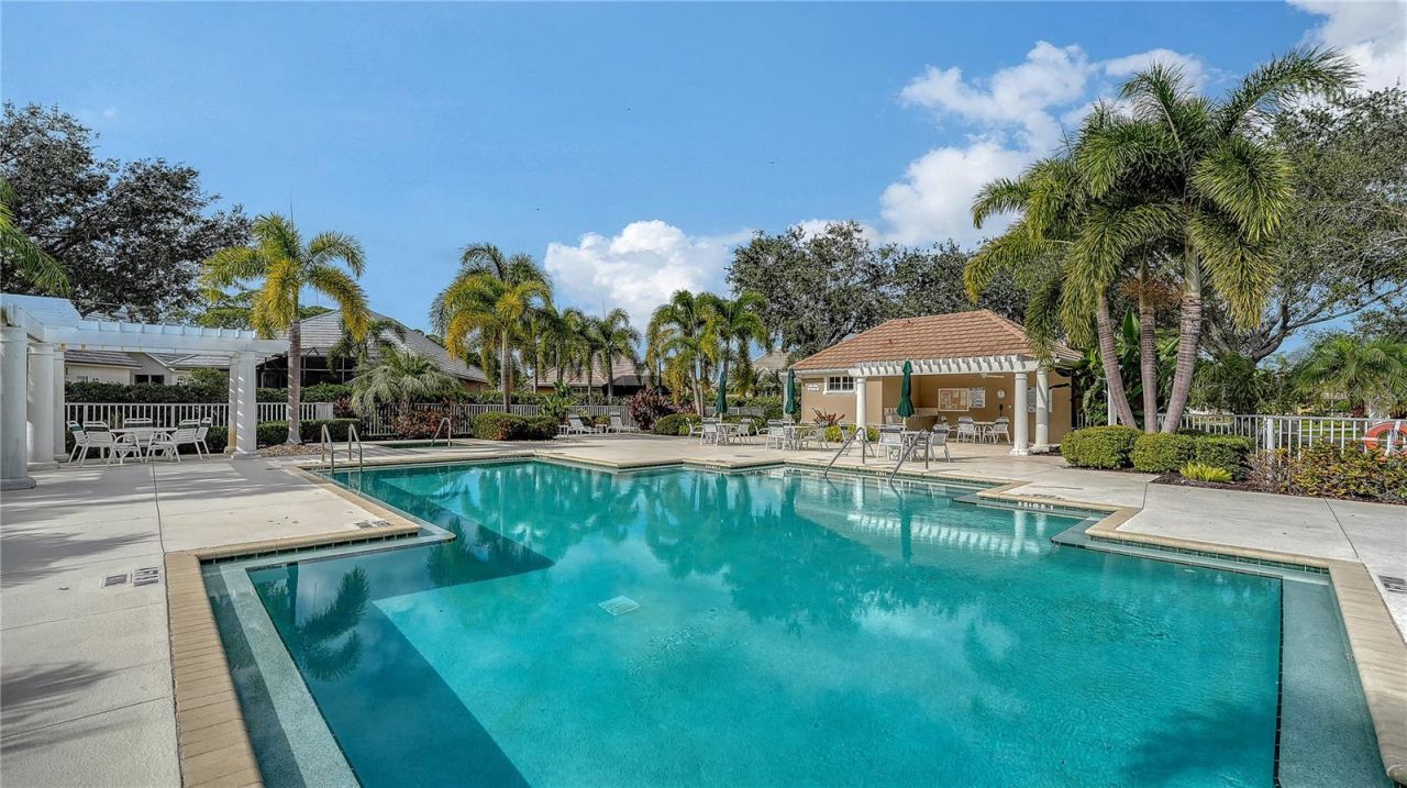 6519 Oakland Hills Drive, Lakewood Ranch, FL 34202 Photo