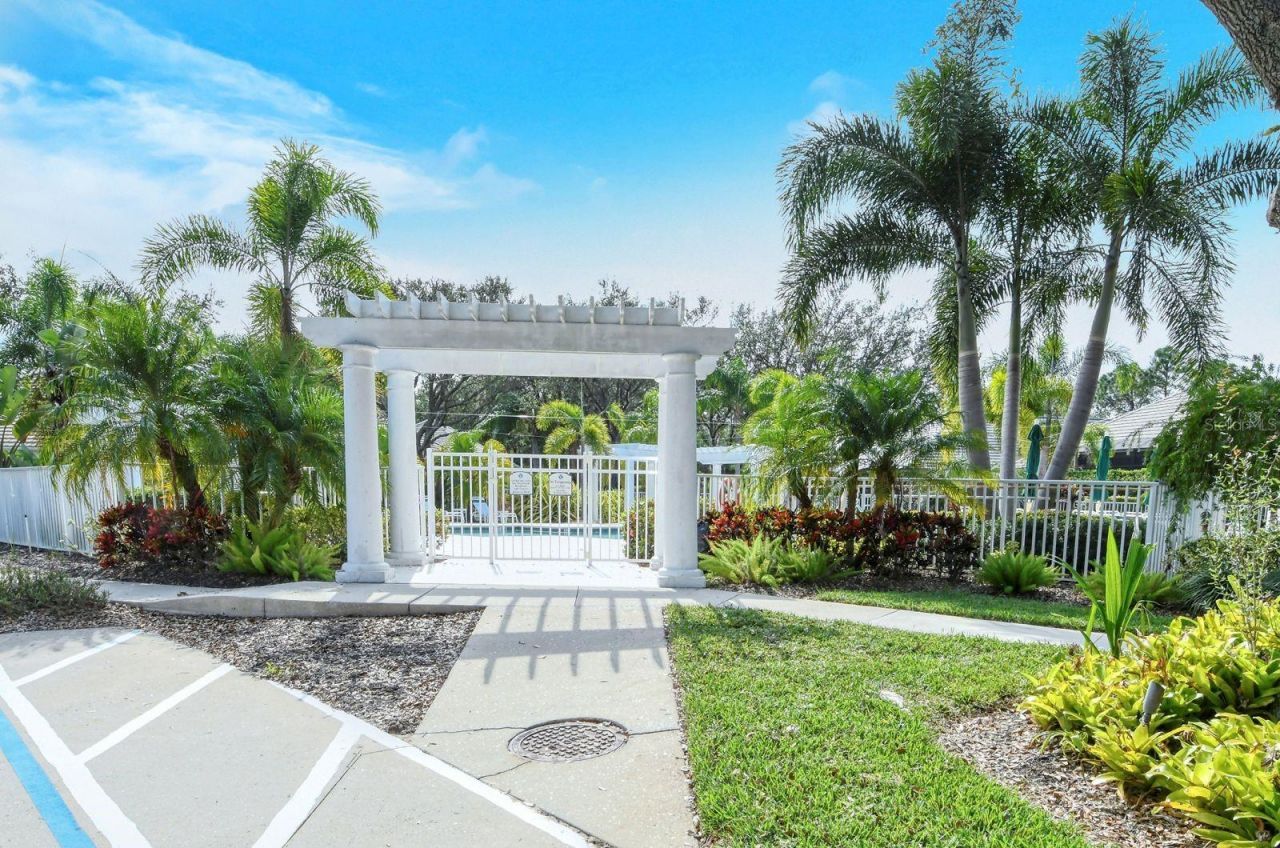 6519 Oakland Hills Drive, Lakewood Ranch, FL 34202 Photo