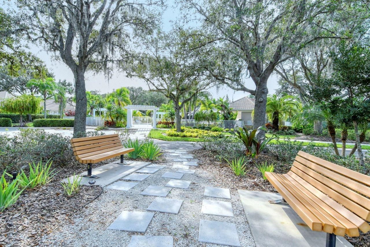 6519 Oakland Hills Drive, Lakewood Ranch, FL 34202 Photo