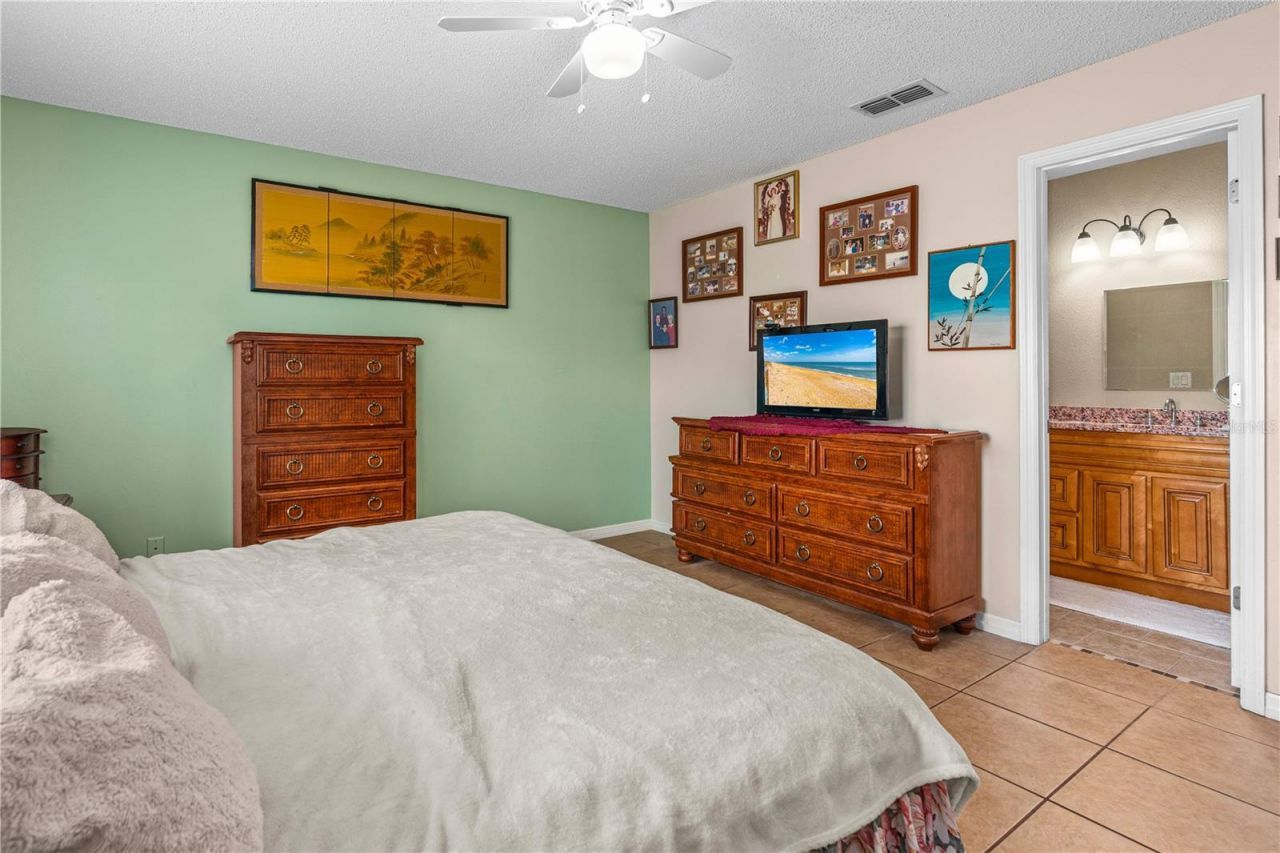 417 Falcon Avenue, Edgewater, FL 32141 Photo