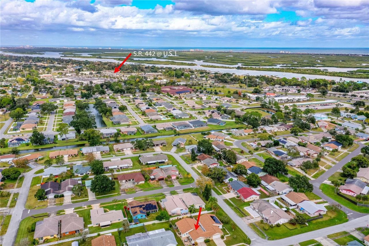 417 Falcon Avenue, Edgewater, FL 32141 Photo