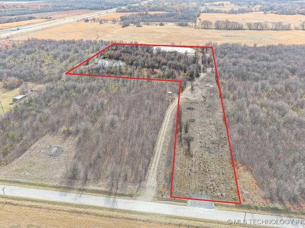 W 90th Street North , Porter, OK 74454