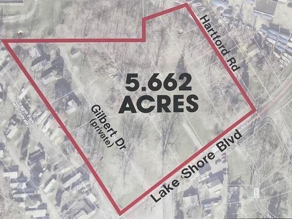 35783 Lake Shore Boulevard, Eastlake, OH 44095