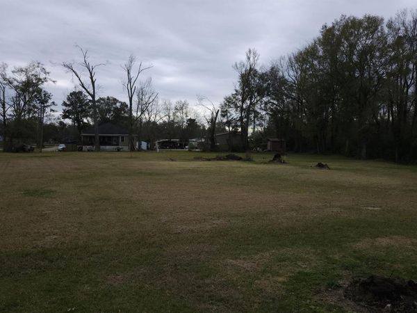 13660 Ball Park Rd, Walker, LA 70785