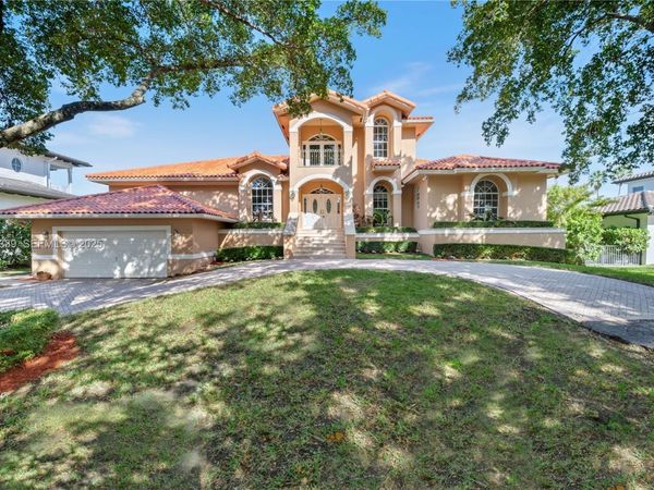 1511 Agua Ave , Coral Gables, FL 33156