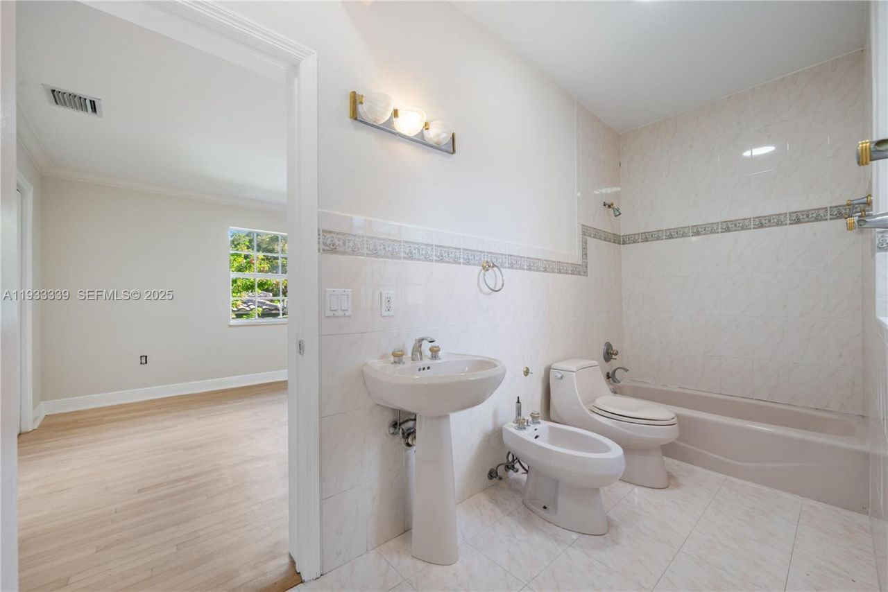 1511 Agua Ave , Coral Gables, FL 33156 Photo