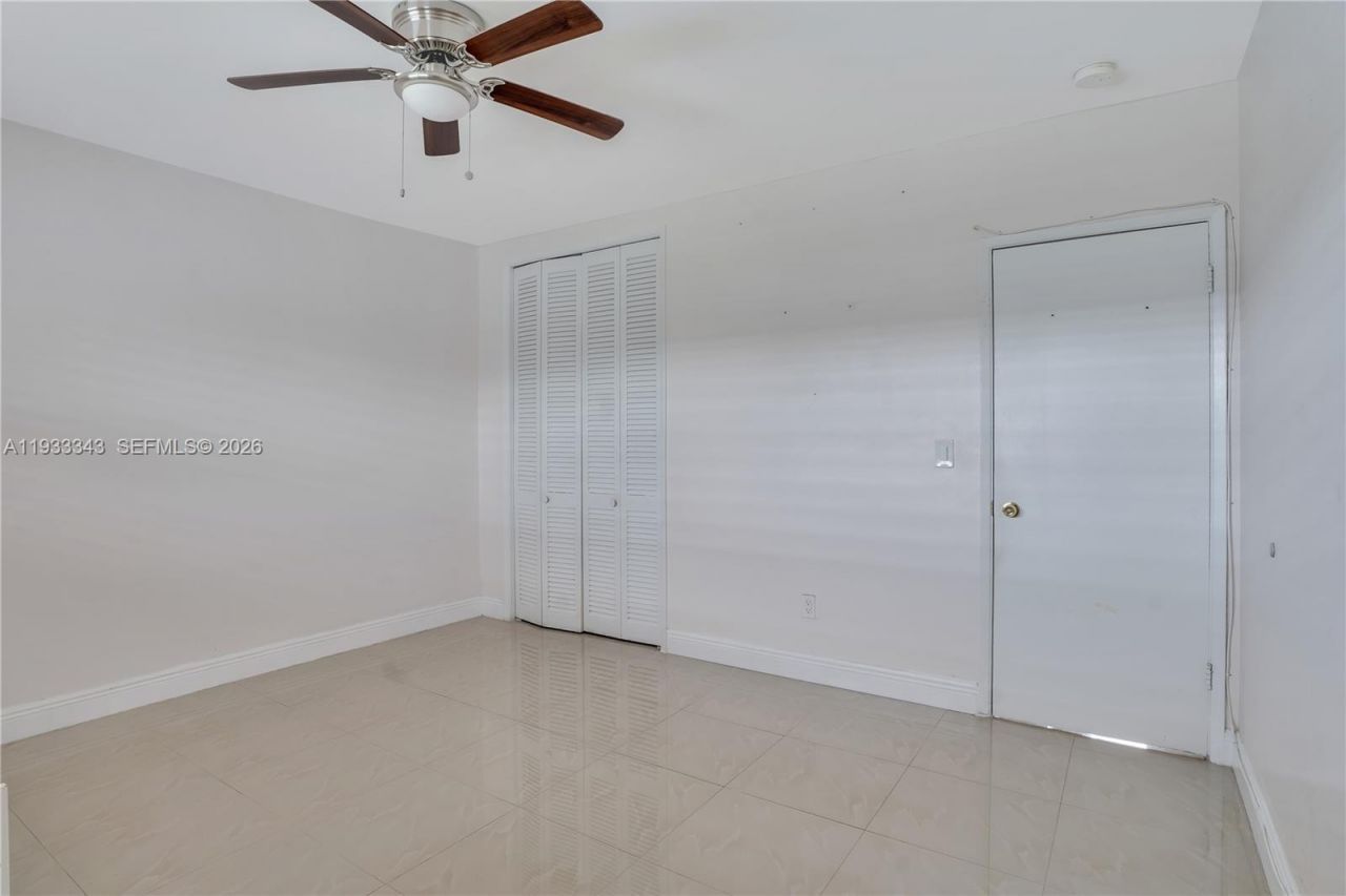 7401 Pines Blvd, Unit 221, Pembroke Pines, FL 33024 Photo