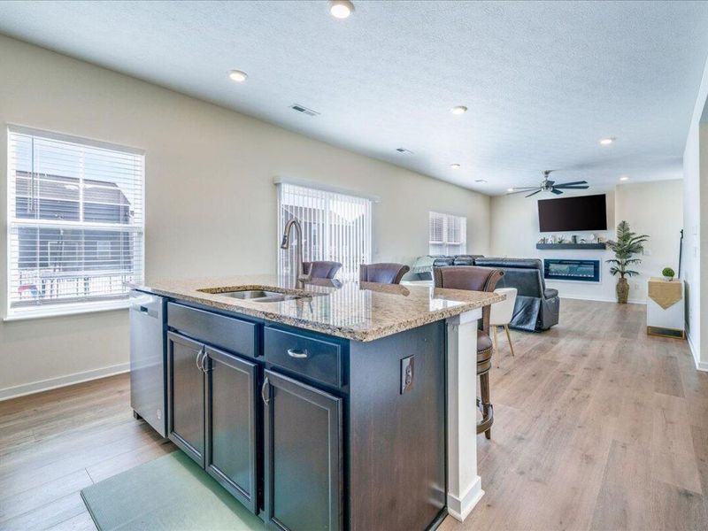 1518 Forbes Avenue, Columbus, OH 43228 Photo 12