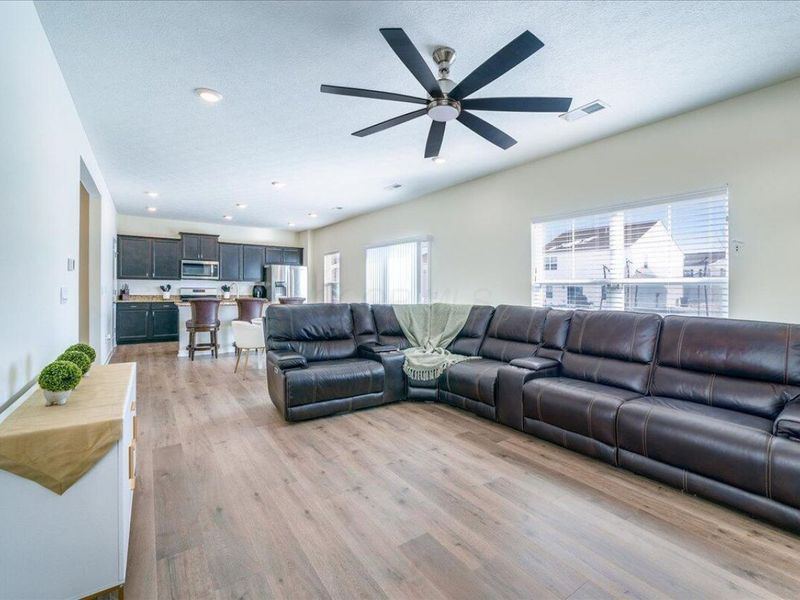 1518 Forbes Avenue, Columbus, OH 43228 Photo 15