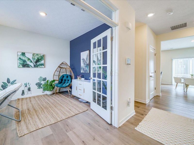 1518 Forbes Avenue, Columbus, OH 43228 Photo 2