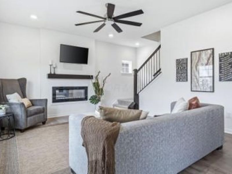 1518 Forbes Avenue, Columbus, OH 43228 Photo 2