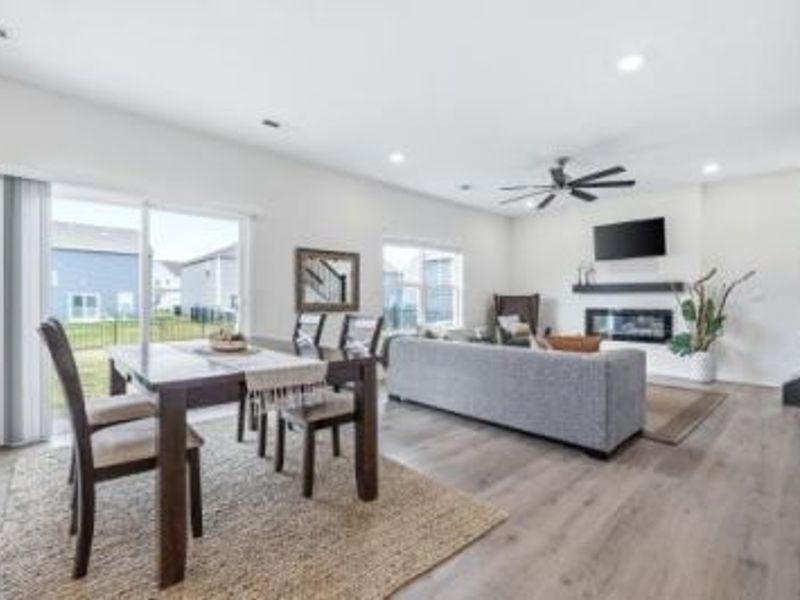 1518 Forbes Avenue, Columbus, OH 43228 Photo 4