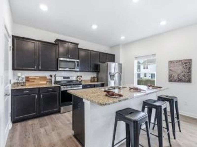 1518 Forbes Avenue, Columbus, OH 43228 Photo 8